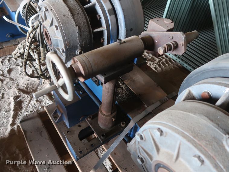 image for item GS9996 2015 Chengdu Lijia Science and Technology JT-30 tank weld roller