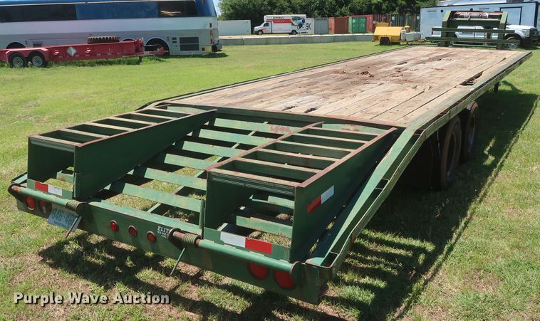 image for item GS9997 2001 Elite equipment trailer