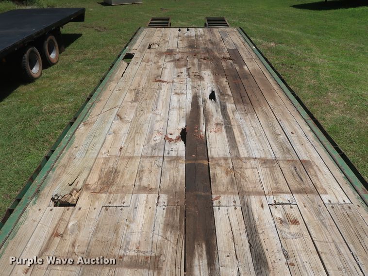 image for item GS9997 2001 Elite equipment trailer