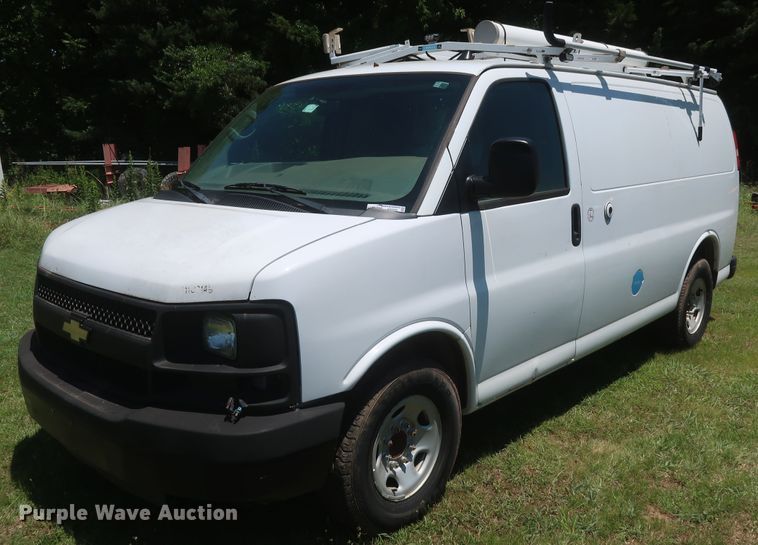 image for item GS9998 2012 Chevrolet Express 2500  van
