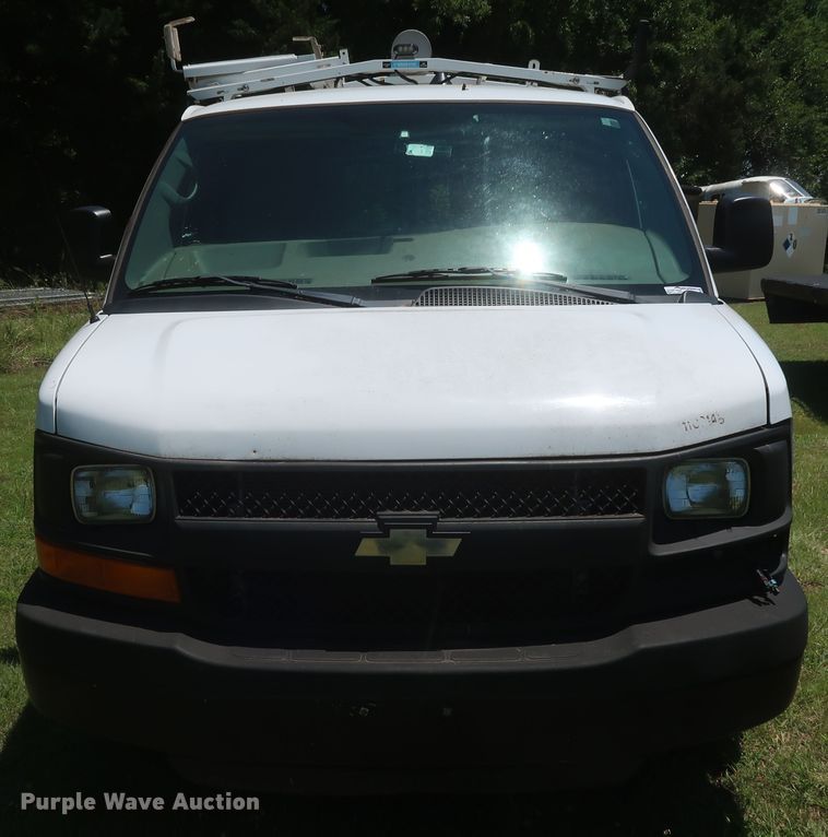image for item GS9998 2012 Chevrolet Express 2500  van