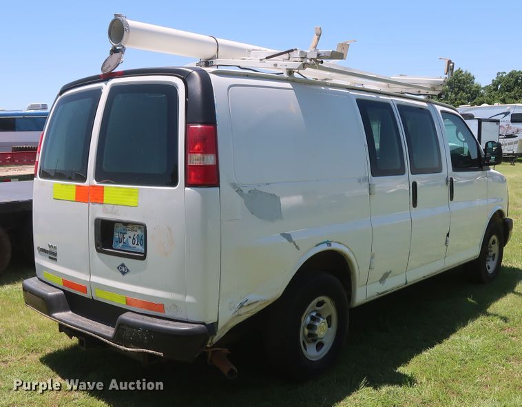 image for item GS9998 2012 Chevrolet Express 2500  van