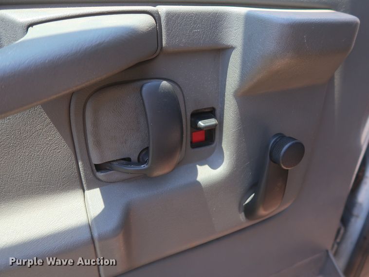 image for item GS9998 2012 Chevrolet Express 2500  van