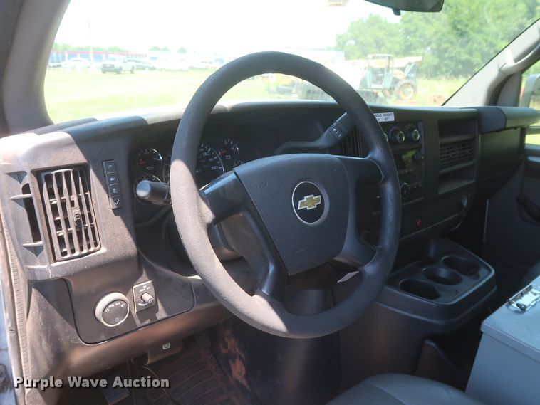 image for item GS9998 2012 Chevrolet Express 2500  van