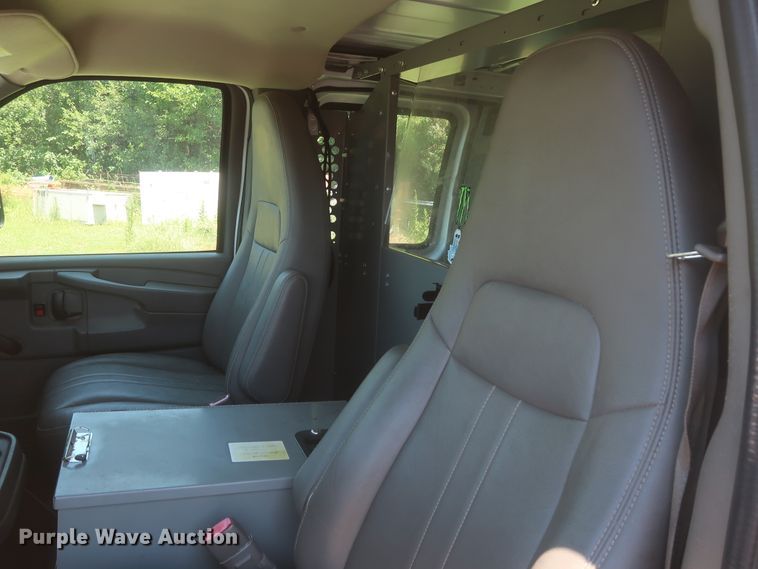 image for item GS9998 2012 Chevrolet Express 2500  van