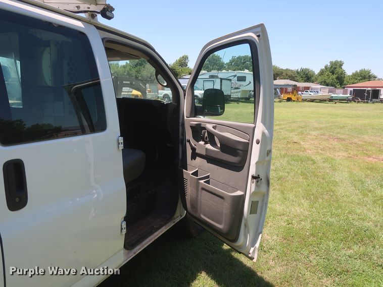 image for item GS9998 2012 Chevrolet Express 2500  van