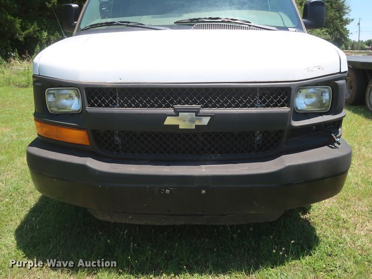 image for item GS9998 2012 Chevrolet Express 2500  van