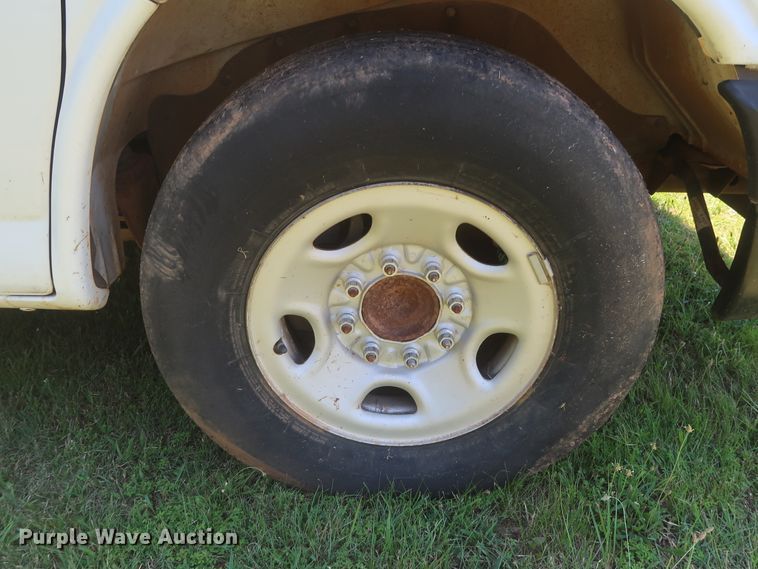 image for item GS9998 2012 Chevrolet Express 2500  van