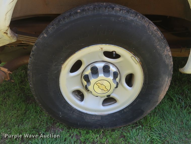 image for item GS9998 2012 Chevrolet Express 2500  van