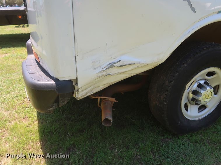 image for item GS9998 2012 Chevrolet Express 2500  van