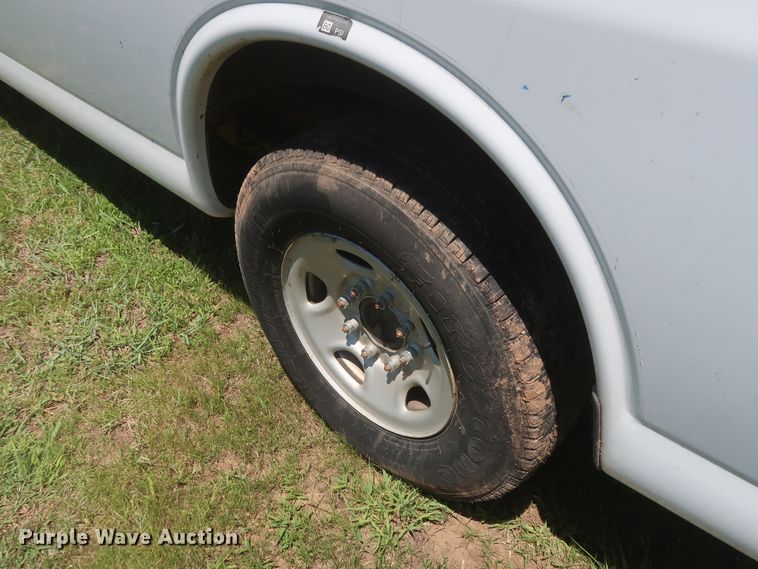 image for item GS9998 2012 Chevrolet Express 2500  van