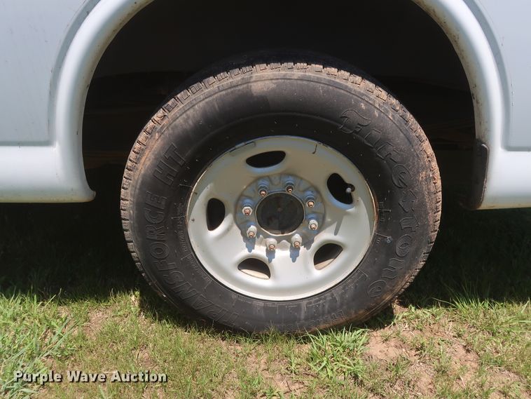 image for item GS9998 2012 Chevrolet Express 2500  van