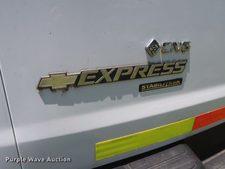 image for item GS9998 2012 Chevrolet Express 2500  van