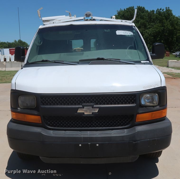 image for item GS9999 2012 Chevrolet Express 2500  van