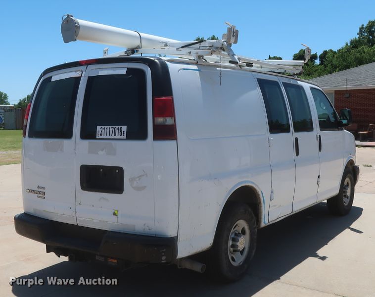 image for item GS9999 2012 Chevrolet Express 2500  van