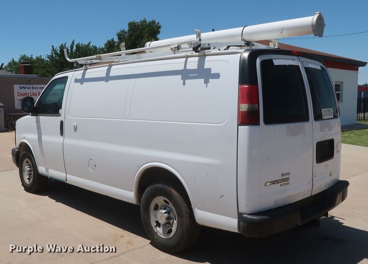 image for item GS9999 2012 Chevrolet Express 2500  van