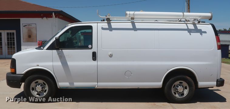 image for item GS9999 2012 Chevrolet Express 2500  van