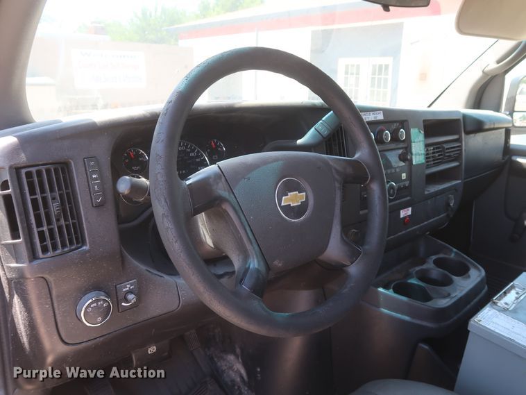 image for item GS9999 2012 Chevrolet Express 2500  van