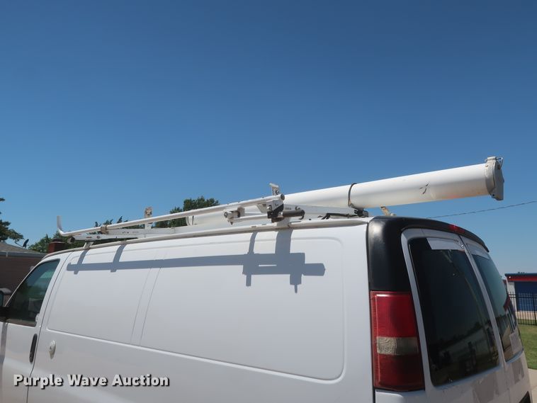 image for item GS9999 2012 Chevrolet Express 2500  van