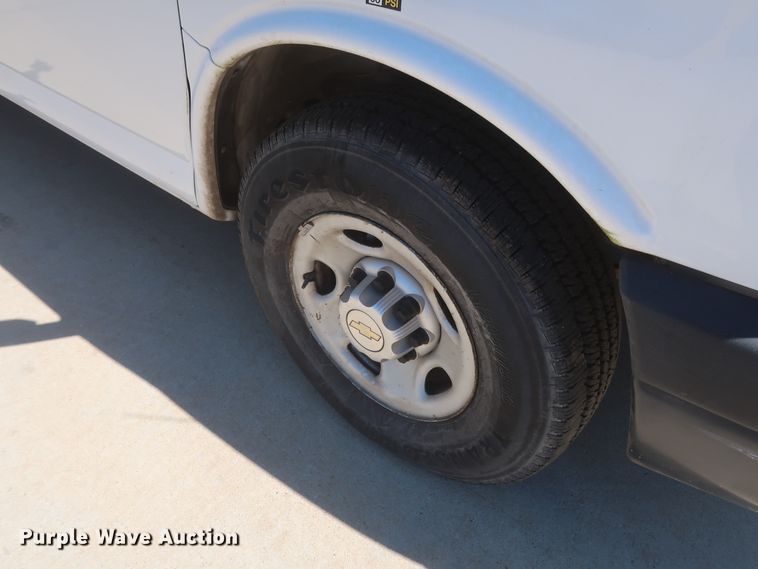 image for item GS9999 2012 Chevrolet Express 2500  van