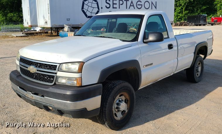 image for item GT9146 2007 Chevrolet Silverado 2500  pickup truck