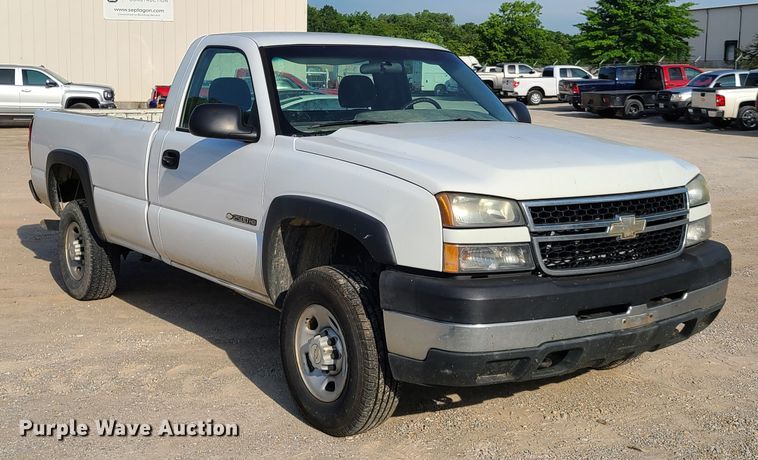 image for item GT9146 2007 Chevrolet Silverado 2500  pickup truck