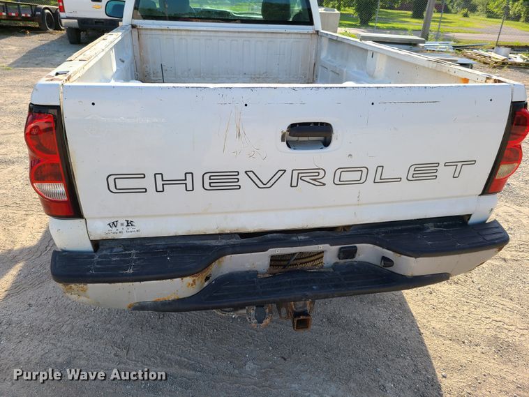 image for item GT9146 2007 Chevrolet Silverado 2500  pickup truck