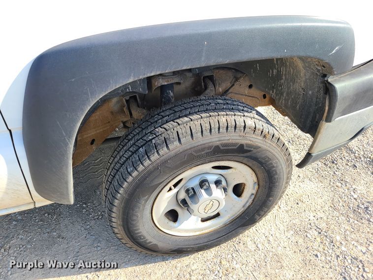 image for item GT9146 2007 Chevrolet Silverado 2500  pickup truck