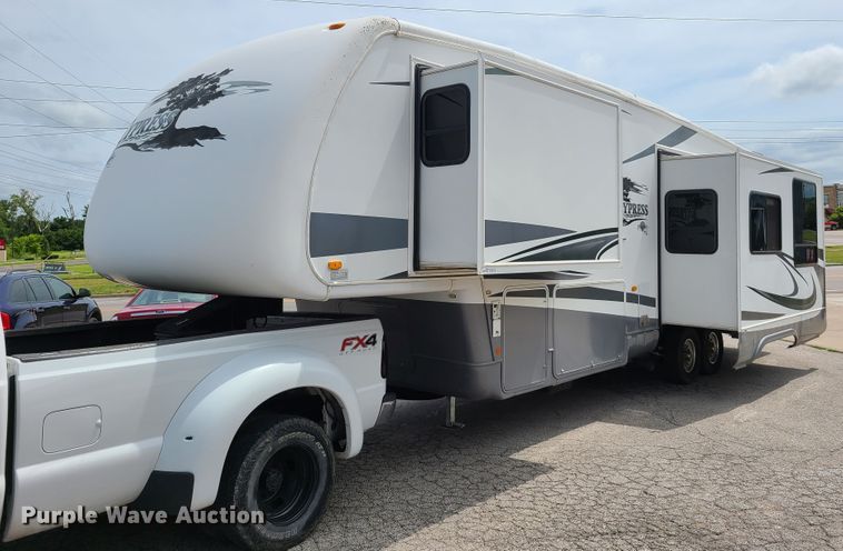 image for item GT9168 2008 Cypress Newmar  camper