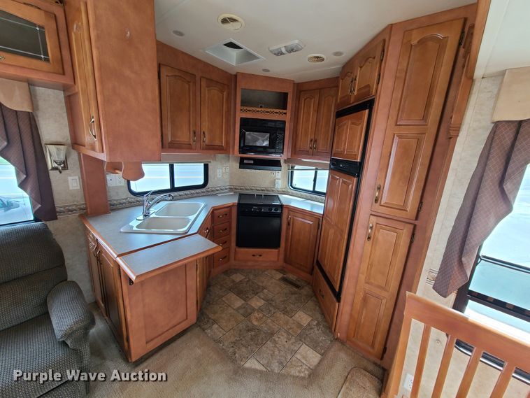 image for item GT9168 2008 Cypress Newmar  camper