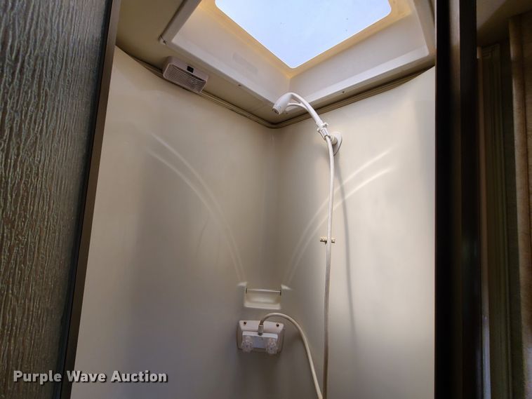 image for item GT9168 2008 Cypress Newmar  camper