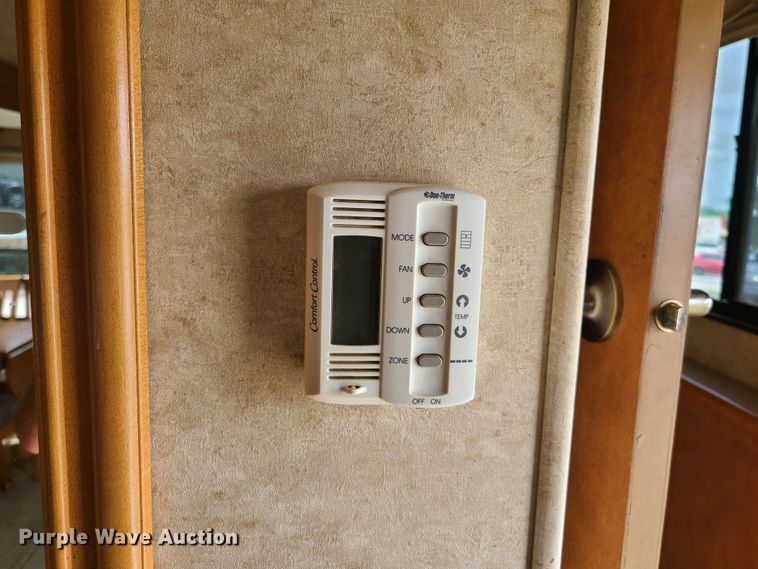 image for item GT9168 2008 Cypress Newmar  camper