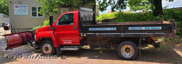 image for item GT9192 2003 Chevrolet C4500  dump truck