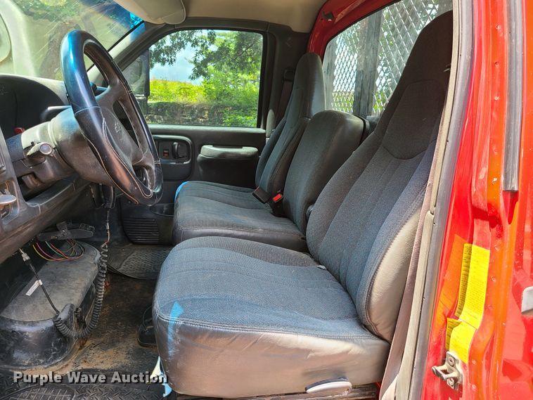 image for item GT9192 2003 Chevrolet C4500  dump truck