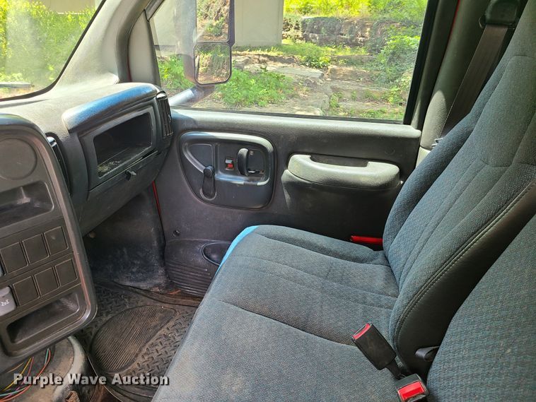 image for item GT9192 2003 Chevrolet C4500  dump truck