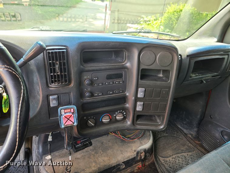 image for item GT9192 2003 Chevrolet C4500  dump truck