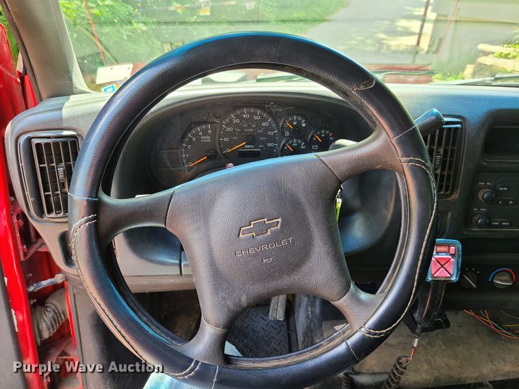 image for item GT9192 2003 Chevrolet C4500  dump truck