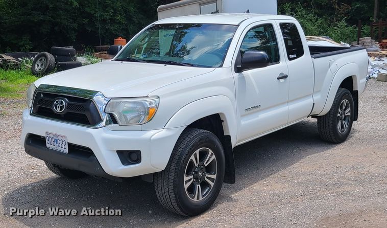 image for item GT9193 2012 Toyota Tacoma  Access Cab pickup truck