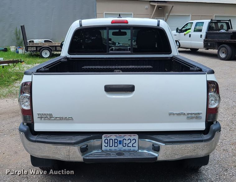 image for item GT9193 2012 Toyota Tacoma  Access Cab pickup truck