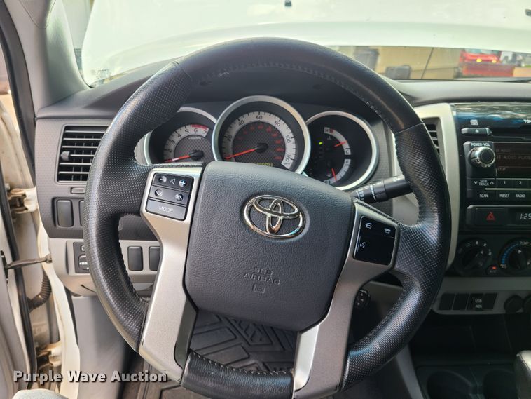 image for item GT9193 2012 Toyota Tacoma  Access Cab pickup truck