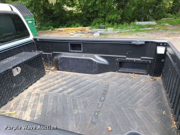 image for item GT9193 2012 Toyota Tacoma  Access Cab pickup truck