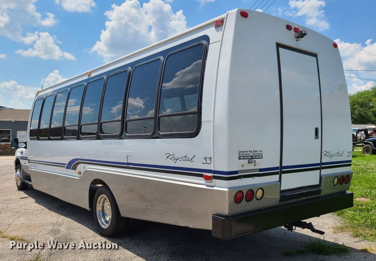 image for item GT9197 1999 Ford F550  shuttle bus