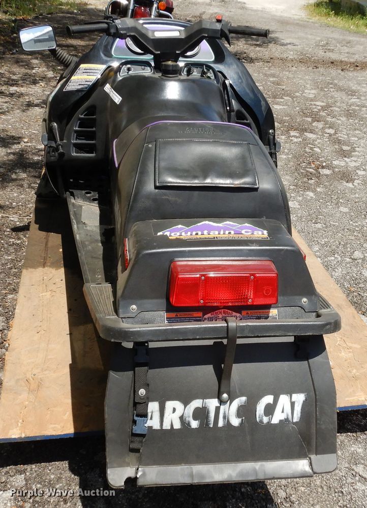 image for item GT9329 1995 Artic Cat Mountain Cat  snowmobile
