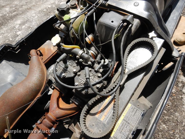 image for item GT9329 1995 Artic Cat Mountain Cat  snowmobile