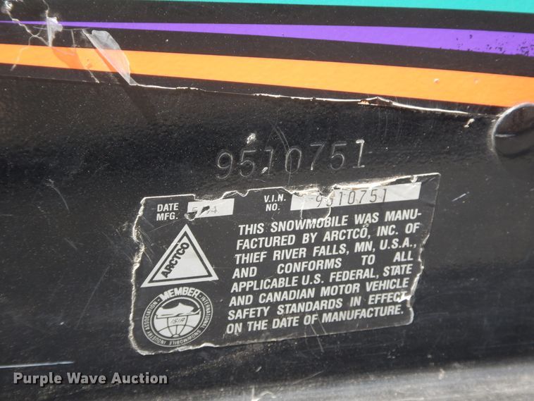 image for item GT9329 1995 Artic Cat Mountain Cat  snowmobile