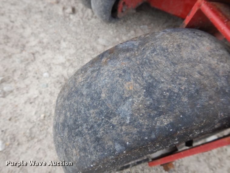 image for item GT9335 Bush Hog ES1844 ZTR lawn mower