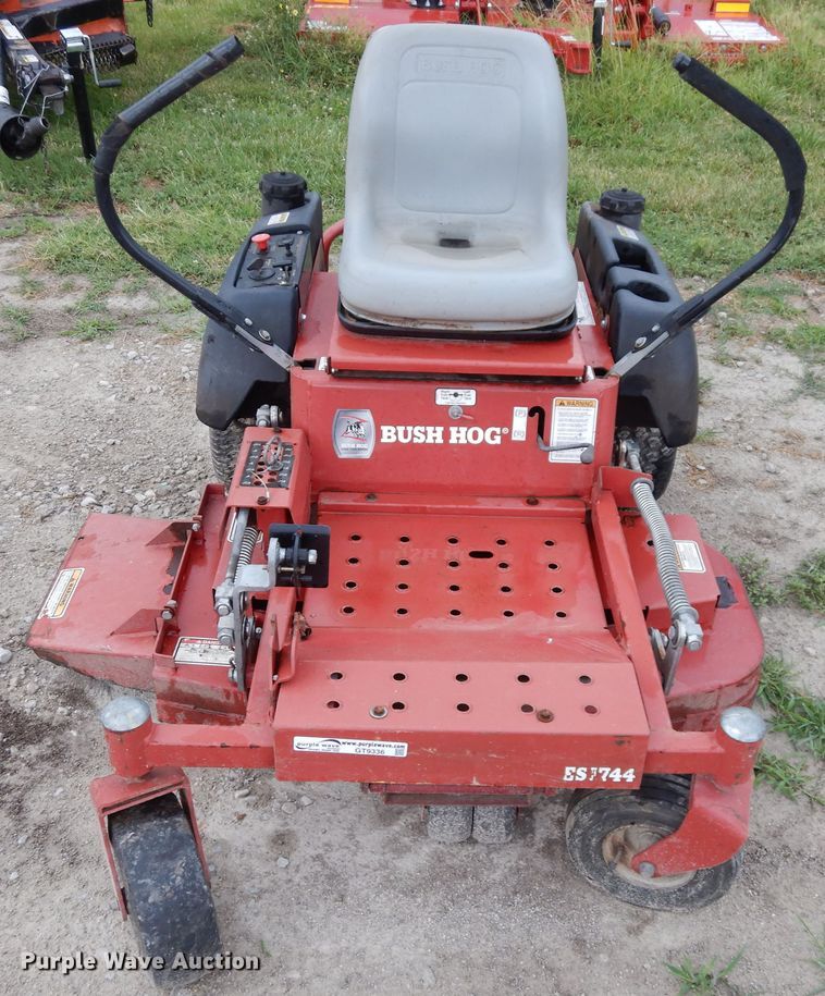 image for item GT9336 Bush Hog ES1744 ZTR lawn mower