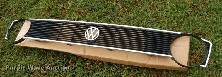 image for item GT9341 1987 Volkswagen Cabriolet convertible