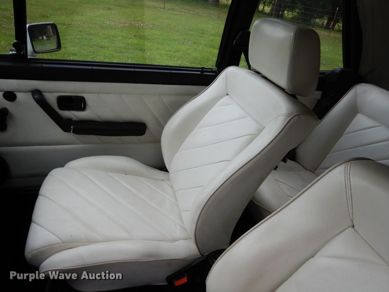 image for item GT9341 1987 Volkswagen Cabriolet convertible