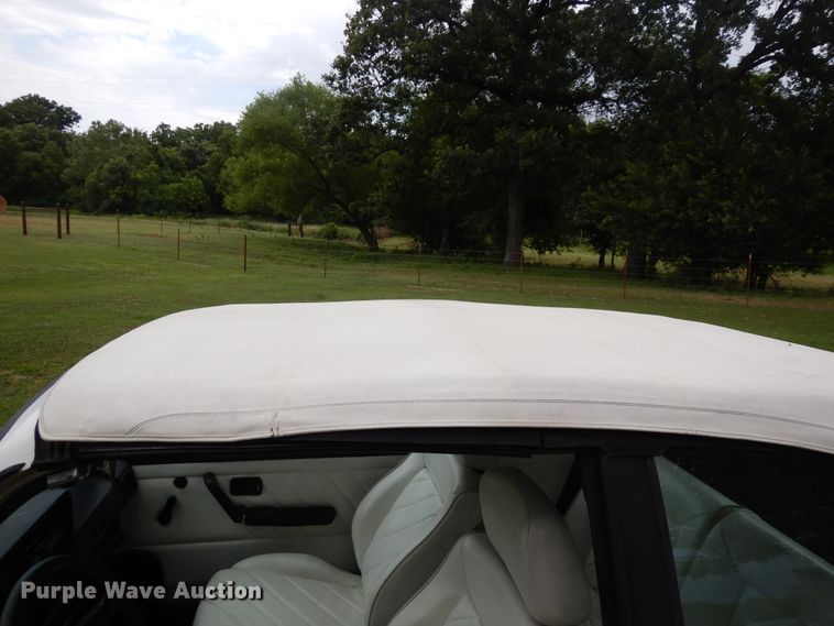 image for item GT9341 1987 Volkswagen Cabriolet convertible